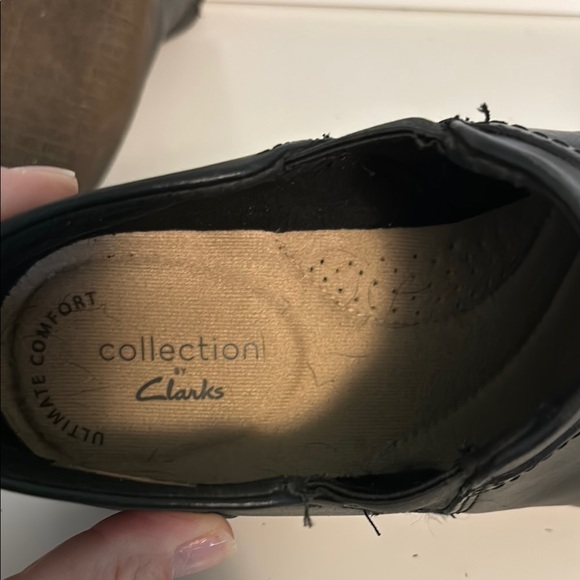 Clarks Black Shoes - ultimate comfort. Size 7. Euc - Picture 5 of 7